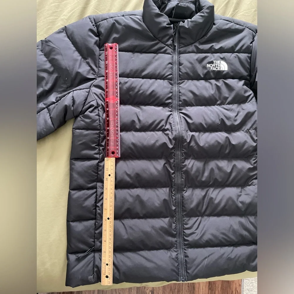 The North Face Men’s Black Puffer Jacket Size LARGE
